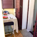 - A 100 Mt Dal Porto Ла-Калетта