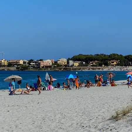 - A 100 Mt Dal Porto * La Caletta