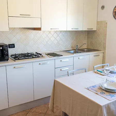 - A 100 Mt Dal Porto Apartment La Caletta