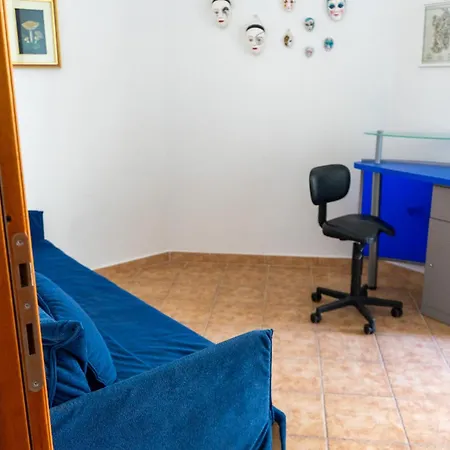 Apartment - A 100 Mt Dal Porto La Caletta