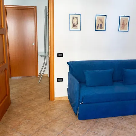 - A 100 Mt Dal Porto * La Caletta